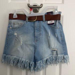 NoBoundaries Jean Shorts with belt
